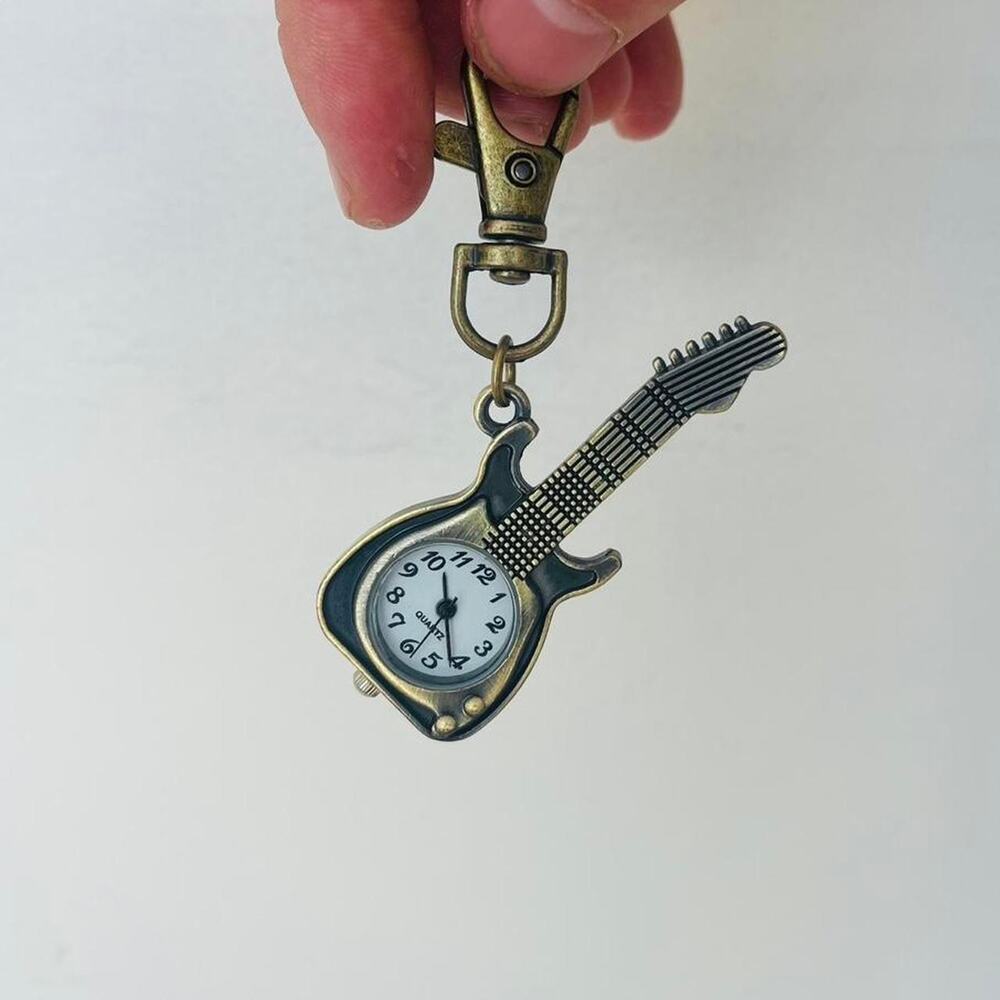 Y2k 2000s vintage style brass guitar clock keychain